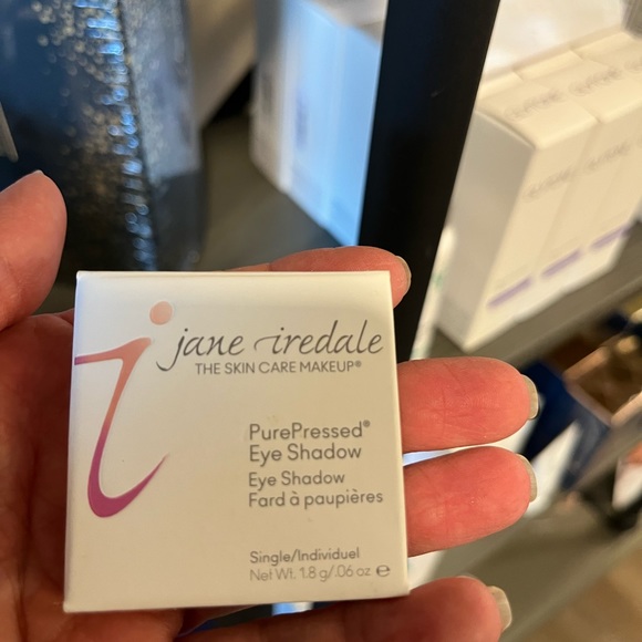 Jane Iredale eyeshadow - Picture 2 of 5